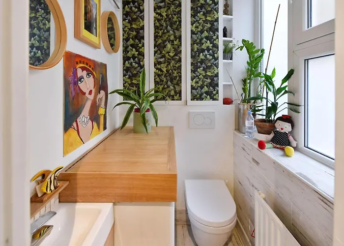 Beautiful Flat Close To Montmartre In Paris - Welkeys